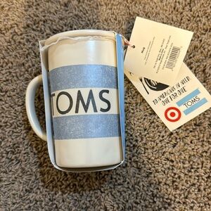 TOMS mug NWT